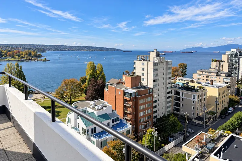 Ocean and mountain view from Elliot Towers #1200