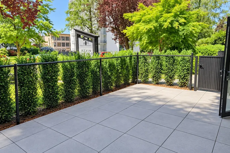Kevin Manor #101: Private patio